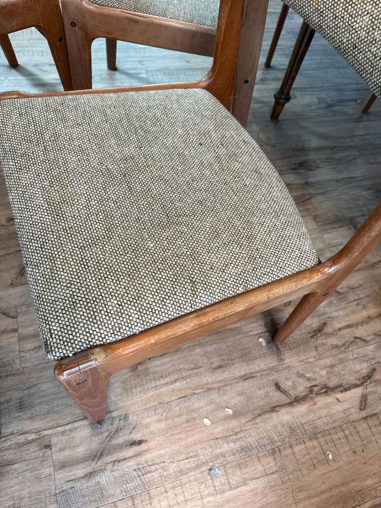 Round wooden dining table with upholstered chairs - image 5 of 8