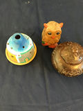 Assorted miniature figurines and decorative trinkets 2 Hummels and reproductions  - thumbnail 5 of 5