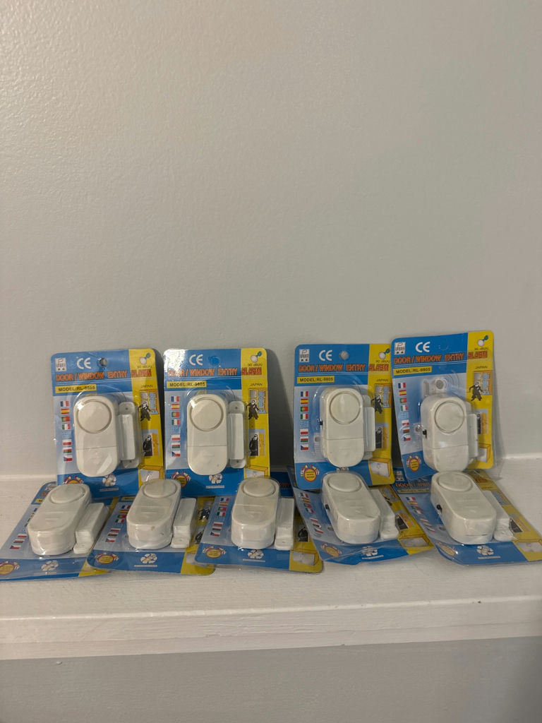 Door and window alarm sensors in blister packs - image 2 of 2
