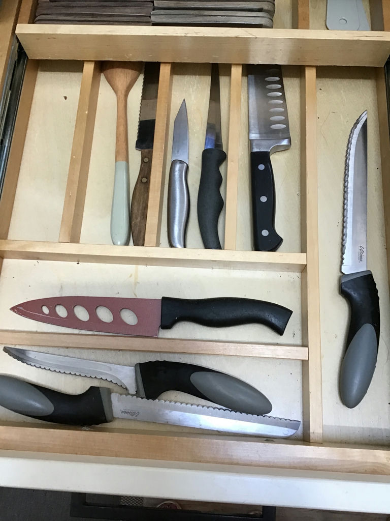 Assorted kitchen cutlery and knives - image 2 of 2