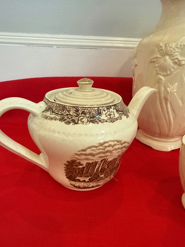 English Barker Bros Richmond transferware tea set and vase - image 3 of 6