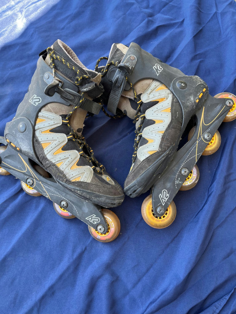Pair of inline skates size 11.5 - image 1 of 1