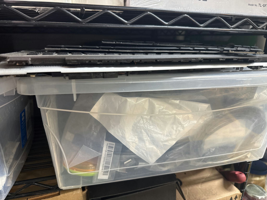Collection of computer hardware and accessories - image 2 of 3