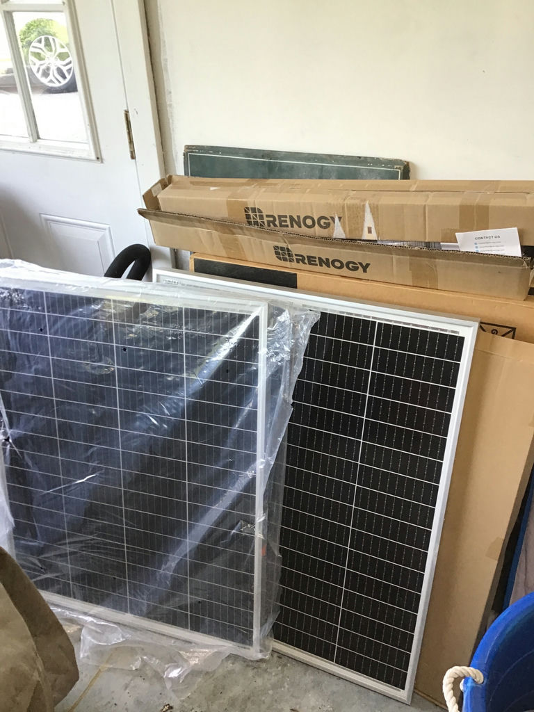 Renogy solar panels and packaging boxes - image 3 of 3