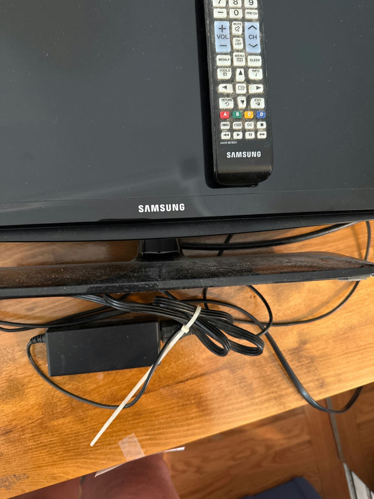 Samsung Television  - image 3 of 3