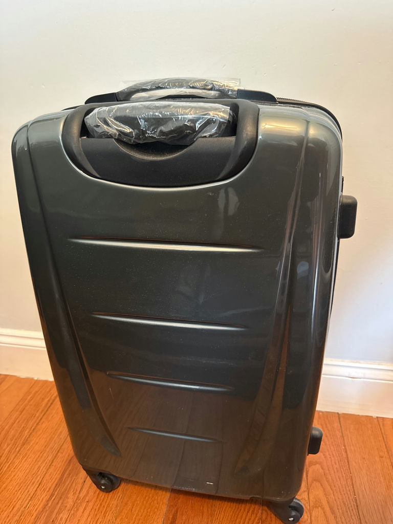 Gray Samsonite hard-shell rolling suitcase with TSA lock - image 3 of 4