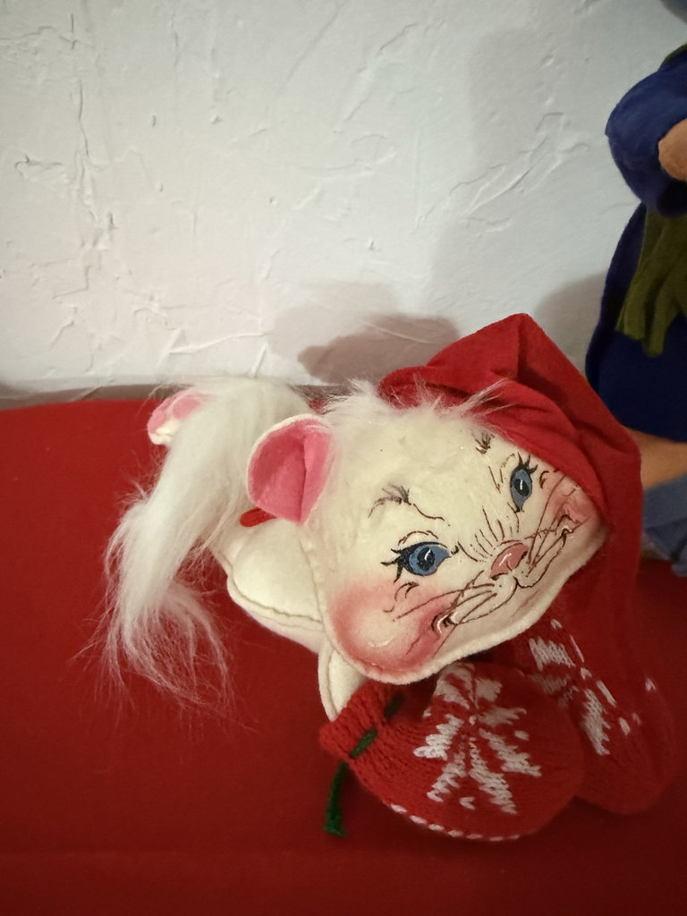 Vintage Anna Lee Elf Dolls with Drummer and Accessories - image 4 of 6