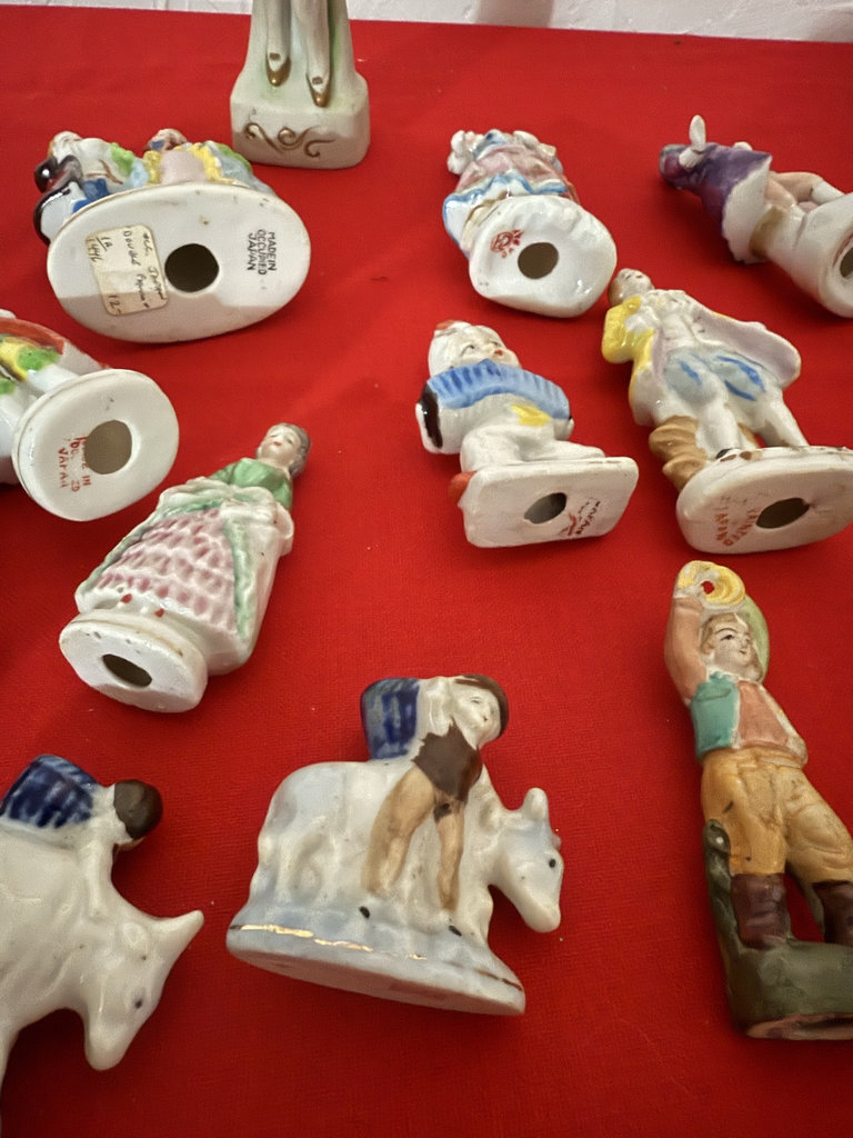18 porcelain figurines collection (Made in Japan) - image 6 of 9