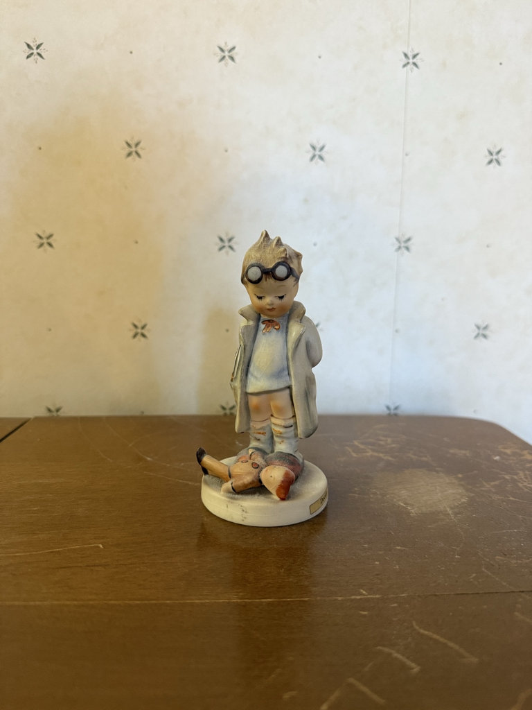 Goebel Hummel four-piece porcelain figurine set - image 2 of 12