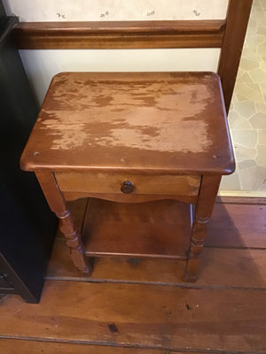 Small maple side table with drawer - Image 1 of 3