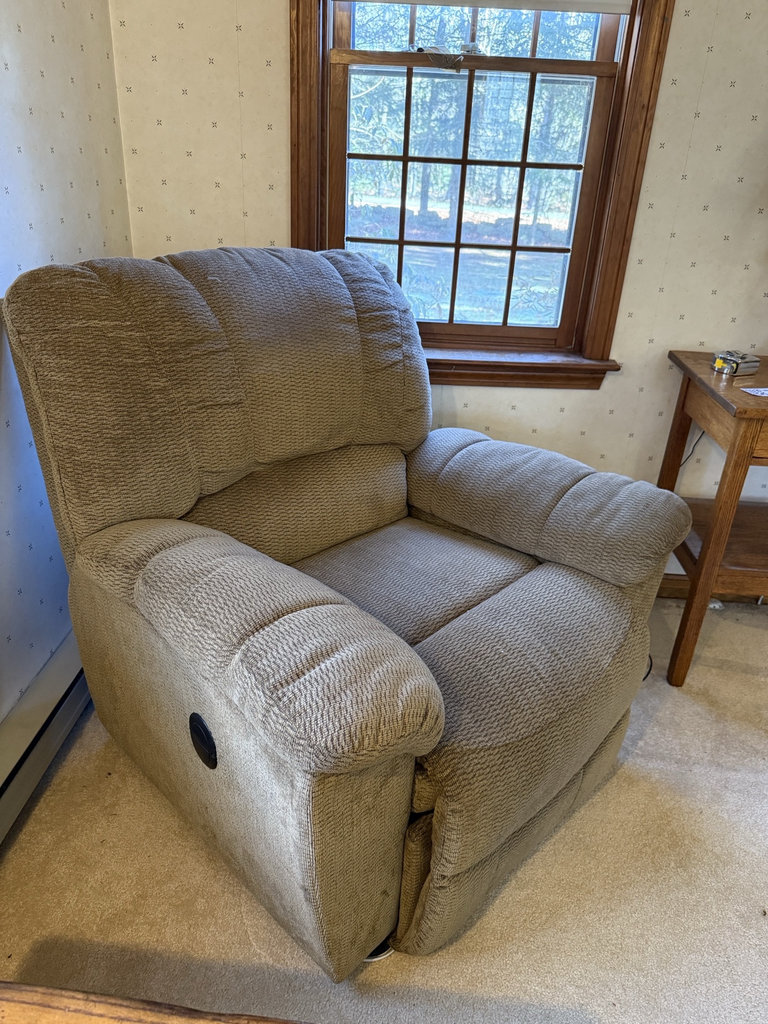 Beige La-Z-Boy recliner chair - image 2 of 6