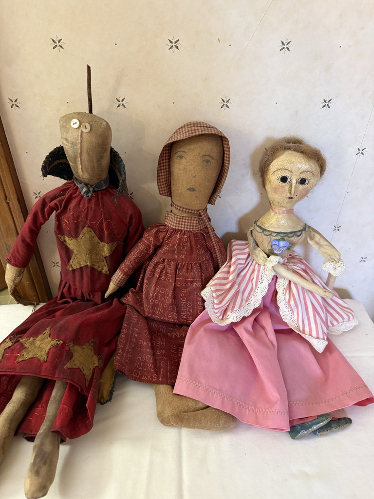 Six handmade vintage cloth dolls - image 3 of 7