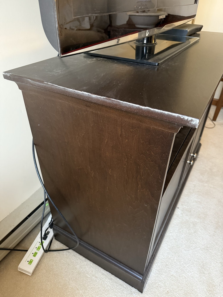 Dark wood entertainment console with Samsung TV - image 3 of 7