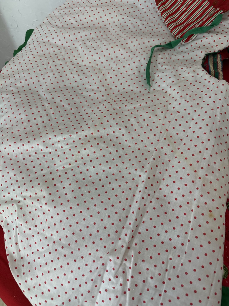 Christmas Patchwork Quilt with Stocking Panel - image 5 of 11