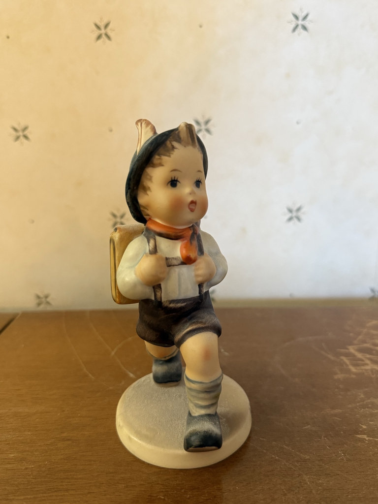 Goebel Hummel four-piece porcelain figurine set - image 8 of 12