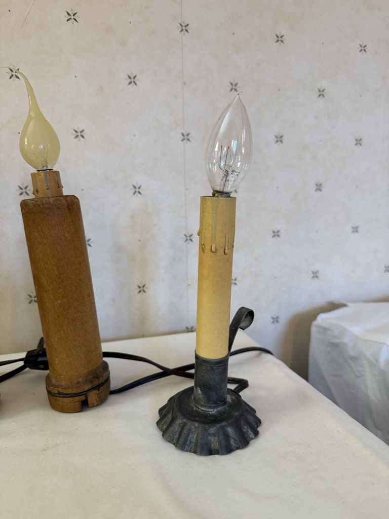 Five candle-style plug-in lamps - image 3 of 6