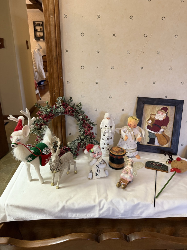 Christmas Decor Collection - image 2 of 7