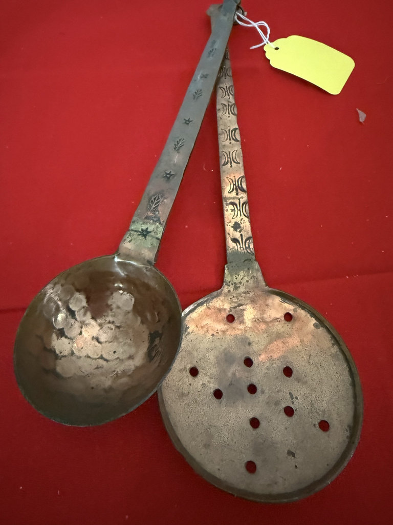 Floral ceramic oil lamp with pink chimney and two long-handled metal kitchen utensils - image 4 of 6