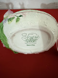 Avon Springtime Bunny Candle Holder with Floral Basket and Jar Set - thumbnail 4 of 8