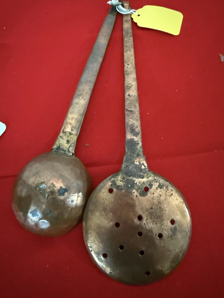 Floral ceramic oil lamp with pink chimney and two long-handled metal kitchen utensils - image 5 of 6