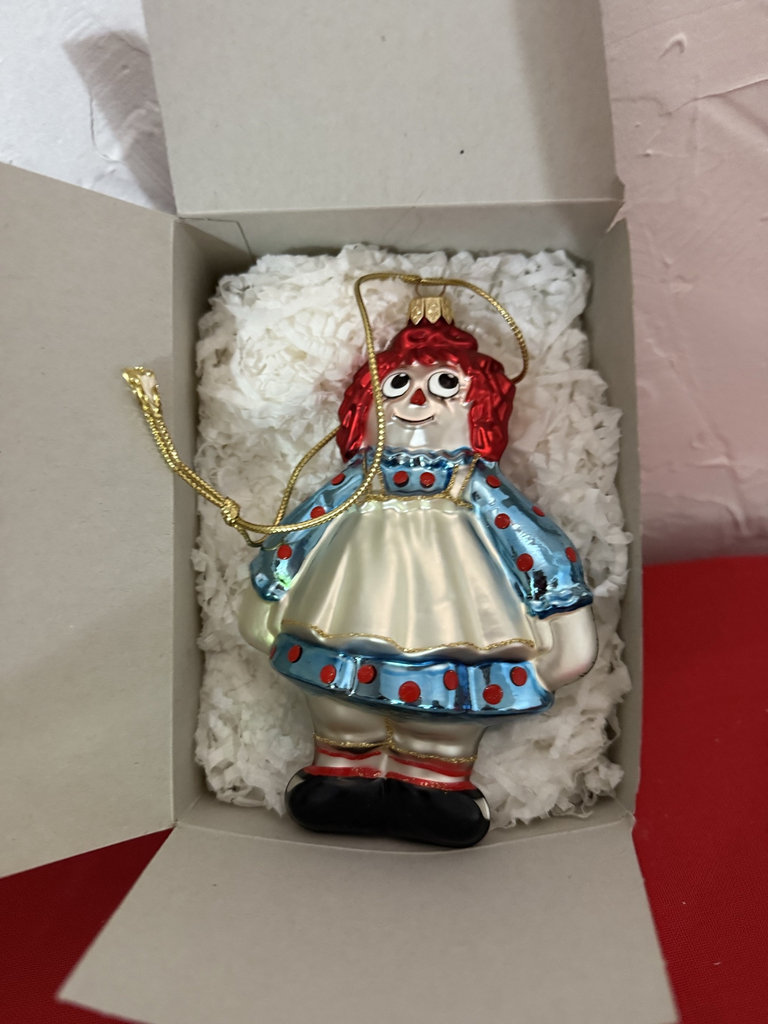 Assorted vintage Christmas ornaments and figurines - image 5 of 8