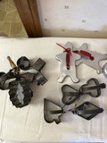 Assorted metal cookie cutters - thumbnail 2 of 5