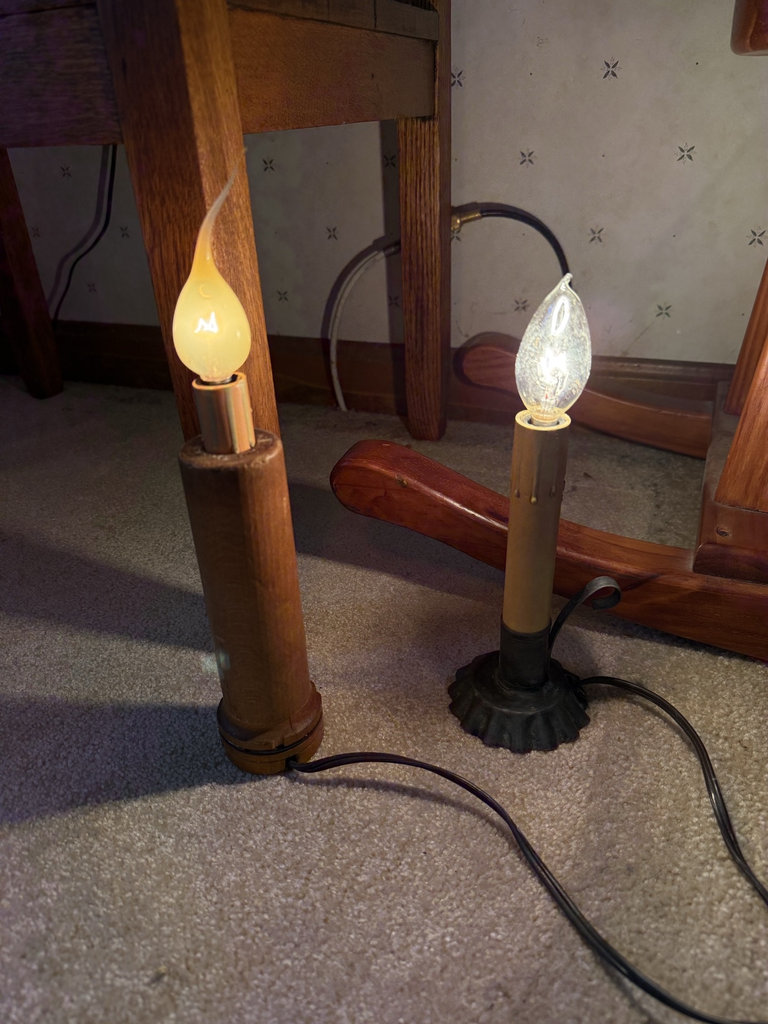 Five candle-style plug-in lamps - image 4 of 6