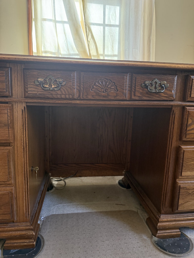 Oak desk with pedestal drawers and swivel chair - image 5 of 11