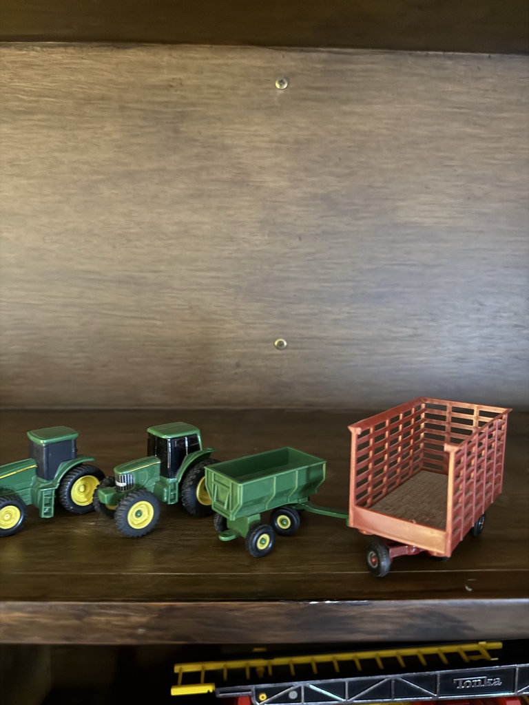 Die-cast toy farming tractors and equipment collection - image 7 of 9