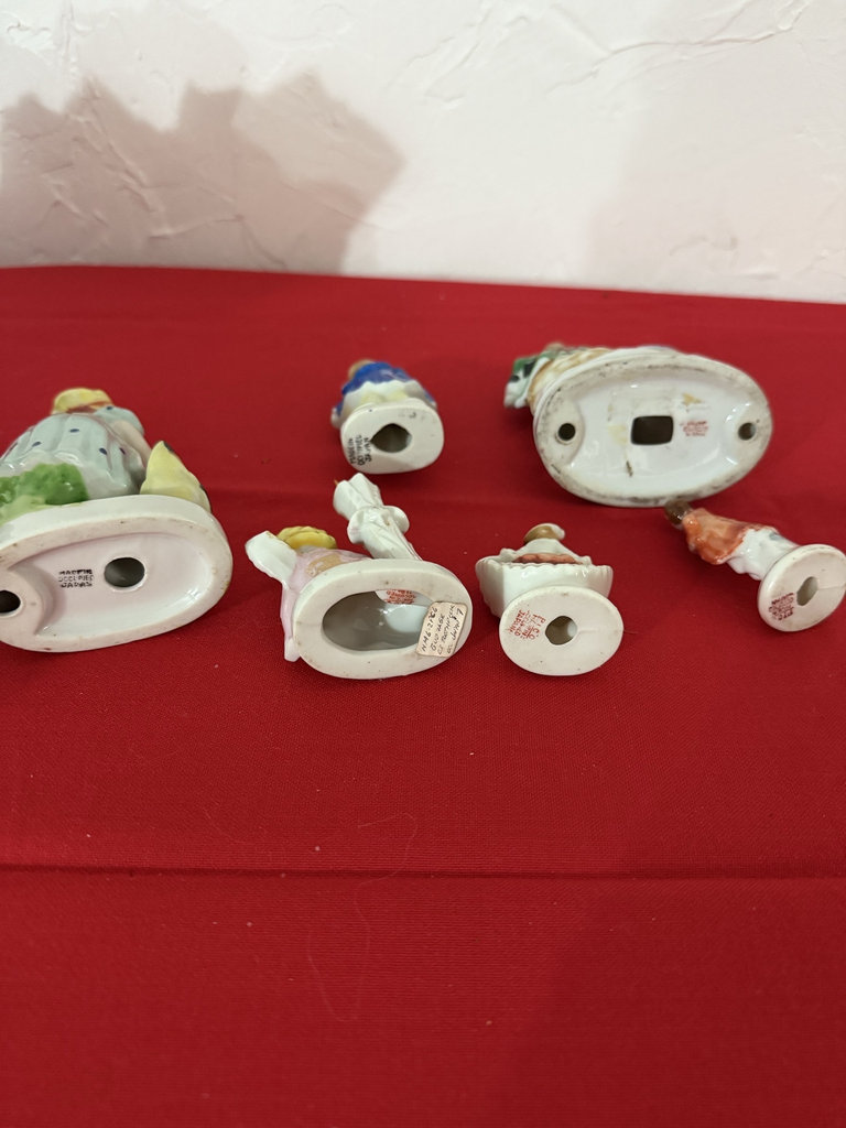 Goebel porcelain figurine collection (7 pieces) - image 7 of 9