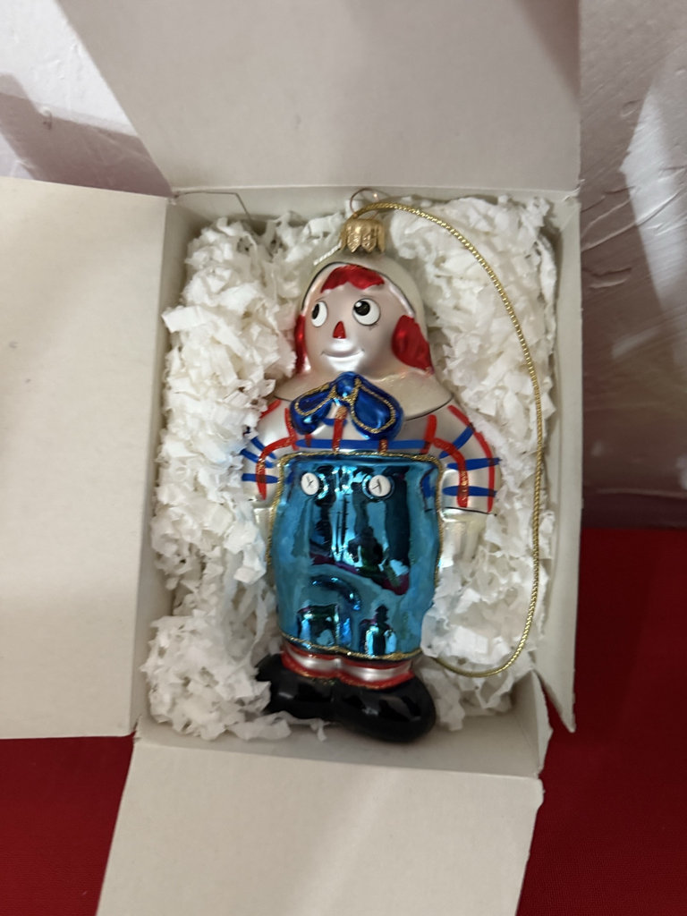 Assorted vintage Christmas ornaments and figurines - image 6 of 8