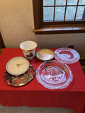 Christmas kitchen glassware and serving dishes - thumbnail 1 of 9