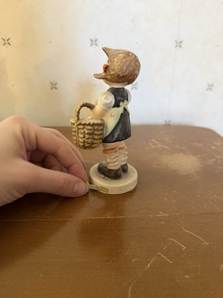 Hummel figurine set: Meditation, Sister, Surprise, and Weary Wanderer - image 5 of 11