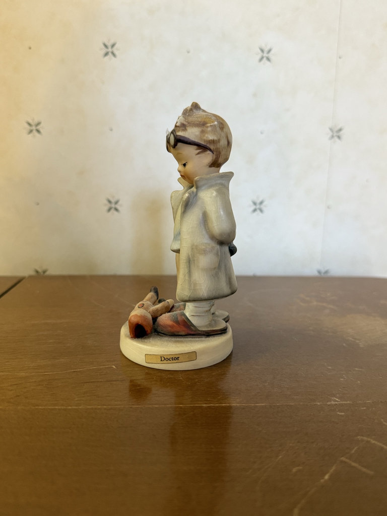 Goebel Hummel four-piece porcelain figurine set - image 3 of 12