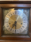 Howard Miller mantel clock with brass dial - thumbnail 3 of 10