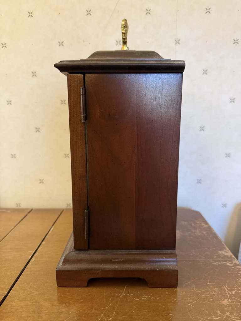 Howard Miller mantel clock with brass dial - image 7 of 10