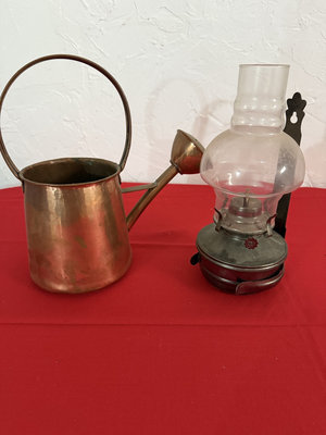 Vintage copper pot and oil lamp - Image 1 of 9