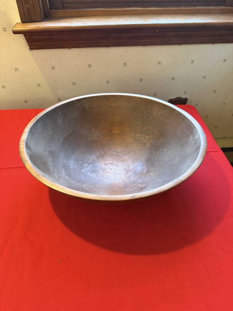 Wooden serving bowl with wear and catalog card 192 - image 2 of 5