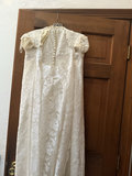 Vintage lace wedding gown - thumbnail 3 of 7