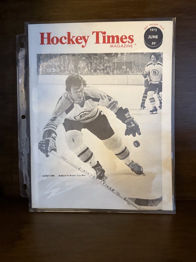 Assorted vintage toys and hockey memorabilia - image 8 of 11
