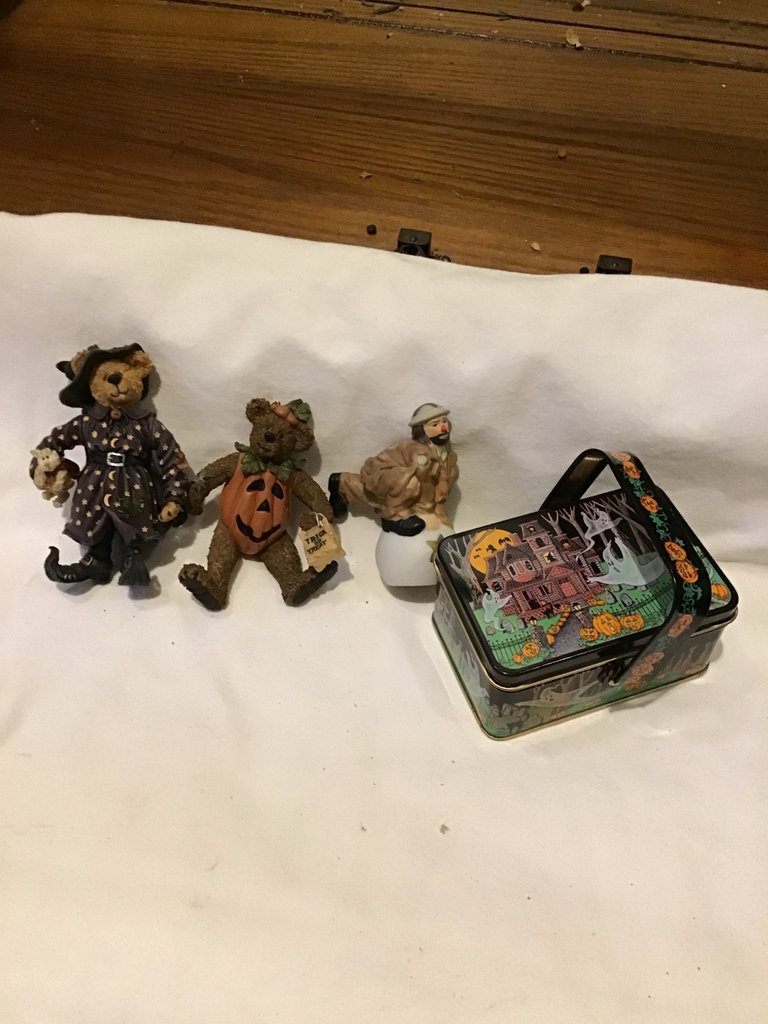 Halloween-themed decorative figurines and tin box - image 1 of 3