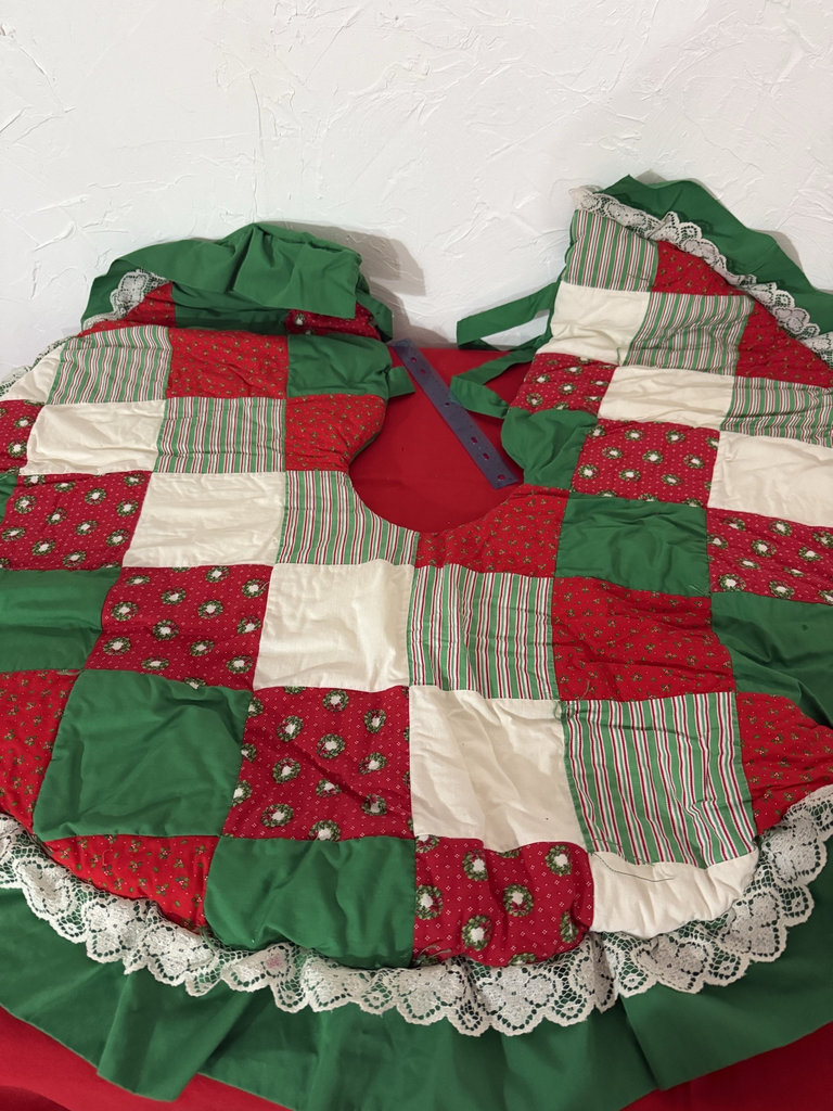 Christmas Patchwork Quilt with Stocking Panel - image 6 of 11