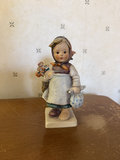 Hummel figurine set: Meditation, Sister, Surprise, and Weary Wanderer - thumbnail 8 of 11