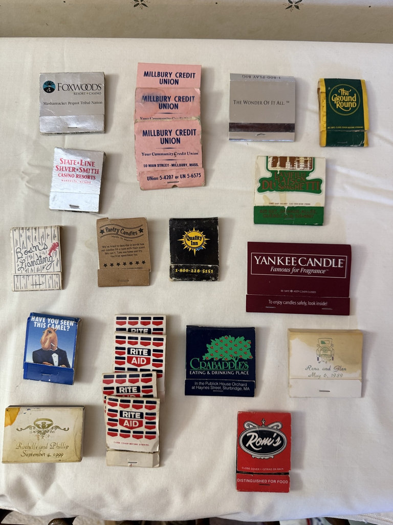 Vintage promotional matchbooks and matchboxes collection - image 1 of 4