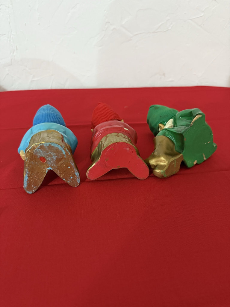 Set of three vintage gnome figurines - image 6 of 8