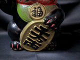 traditional Japanese Tokoname Ware Black Maneki-Neko (lucky cat) figurine/bank - thumbnail 6 of 7