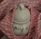 Wicker Picnic Basket with Ceramic Tea Set - thumbnail 4 of 4