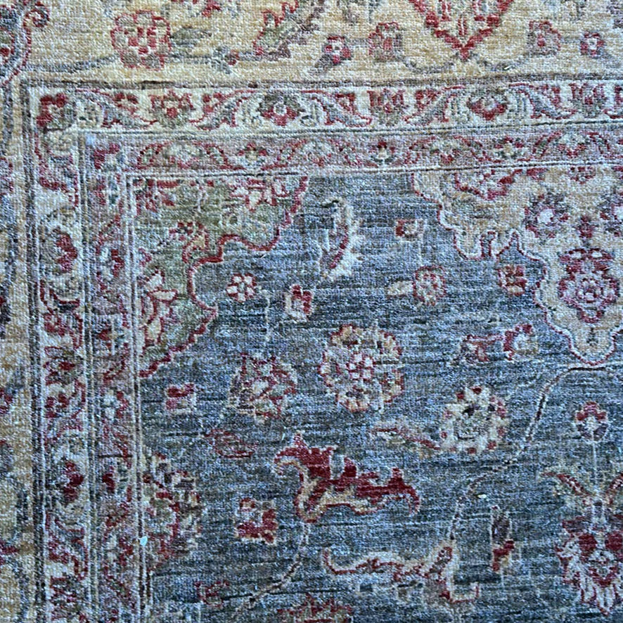 Traditional Pattern Area Rug - image 4 of 6