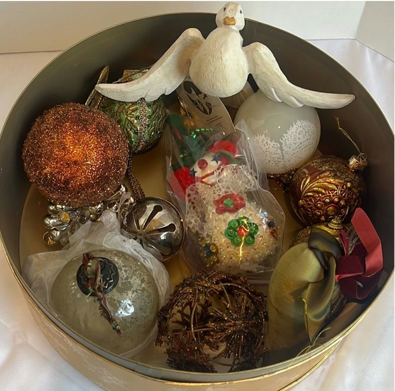 Waterford Holiday Heirlooms Christmas Ornaments and Holiday Decor - image 1 of 10