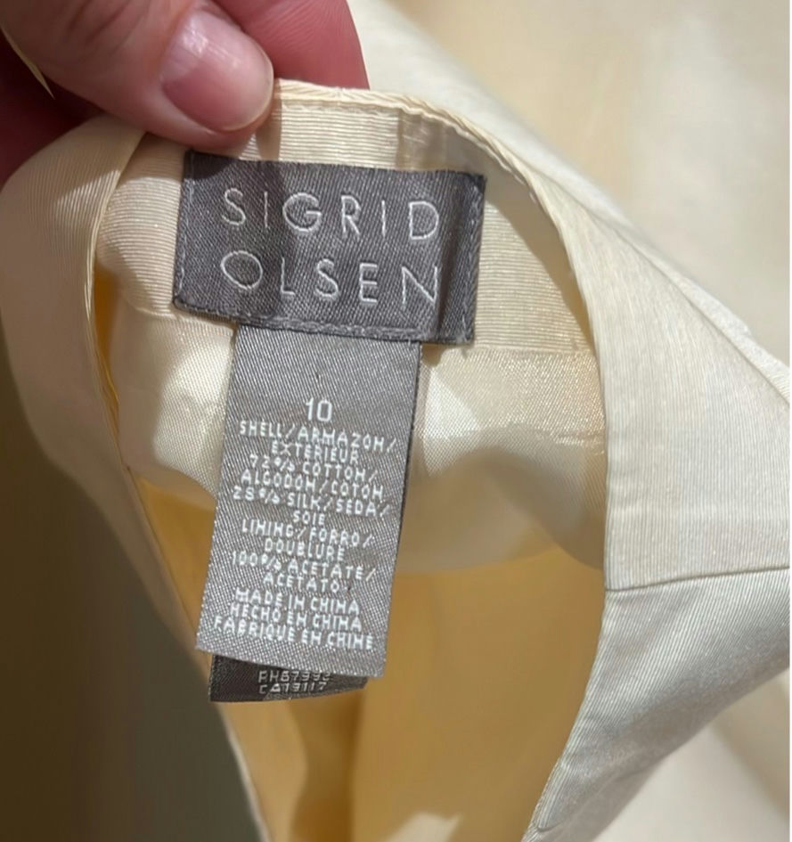 Women's Tops and Blouses by St. John Couture and Calvin Klein - image 17 of 21